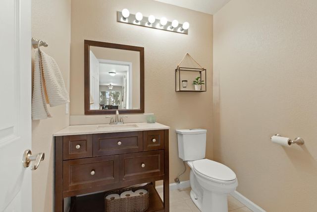 1837 Mark Mead Ln, Modesto, CA 95356