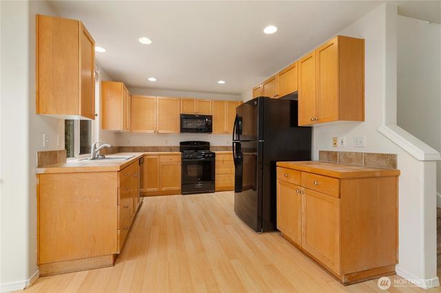 28018 151st Place SE, Kent, WA 98042