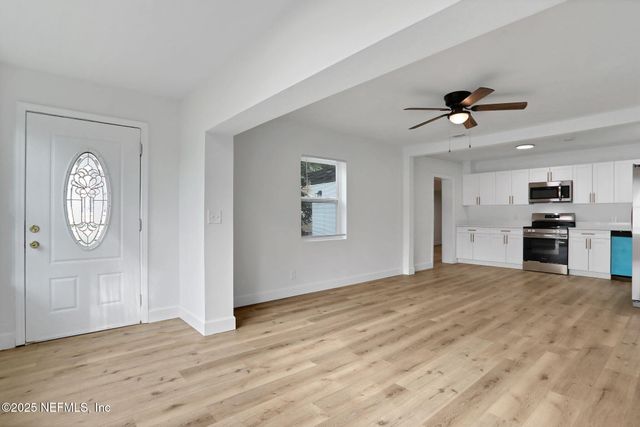 3139 PHYLLIS Street, Jacksonville, FL 32205