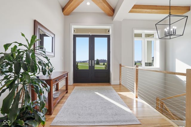 8460 Hunt Club Road, Zionsville, IN 46077