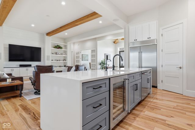 8460 Hunt Club Road, Zionsville, IN 46077