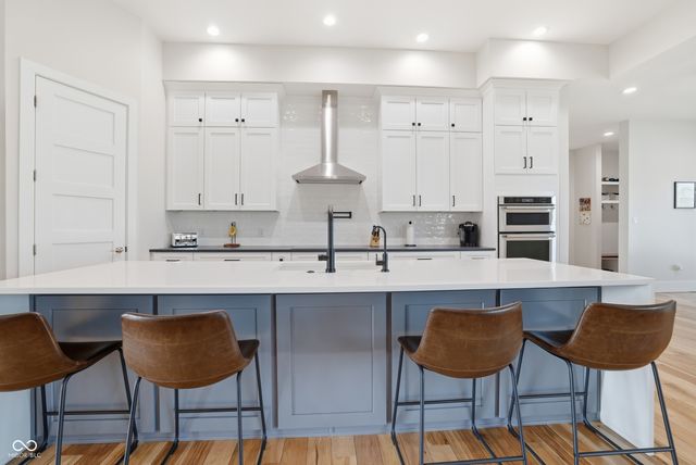 8460 Hunt Club Road, Zionsville, IN 46077