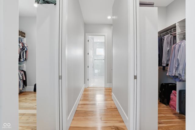 8460 Hunt Club Road, Zionsville, IN 46077