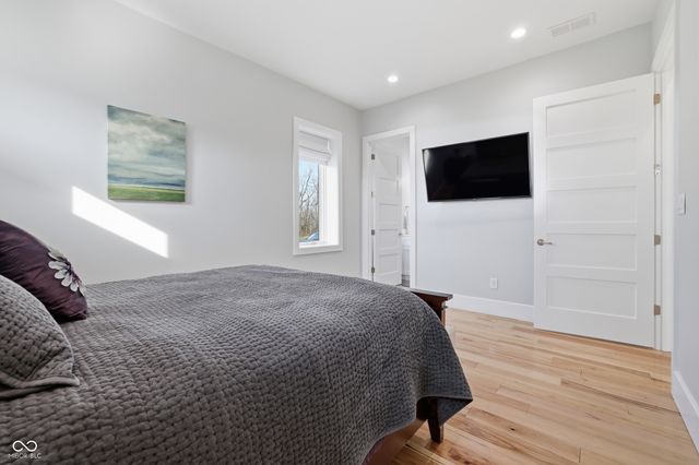 8460 Hunt Club Road, Zionsville, IN 46077