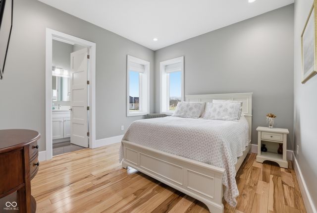 8460 Hunt Club Road, Zionsville, IN 46077