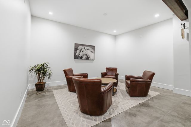 8460 Hunt Club Road, Zionsville, IN 46077