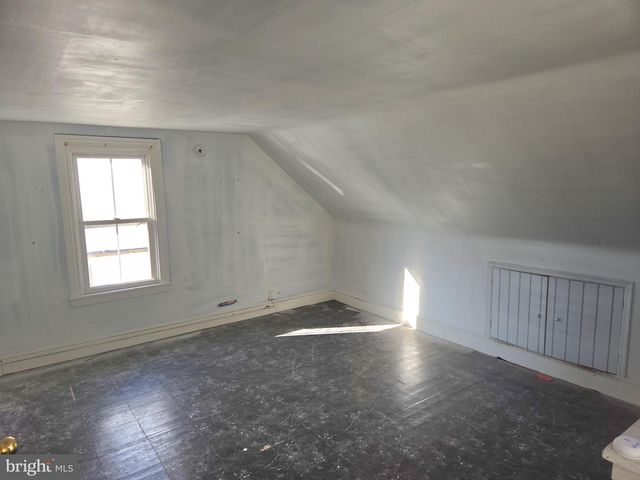 531 BROAD ST, Beverly, NJ 08010