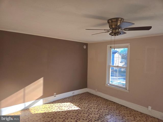 531 BROAD ST, Beverly, NJ 08010