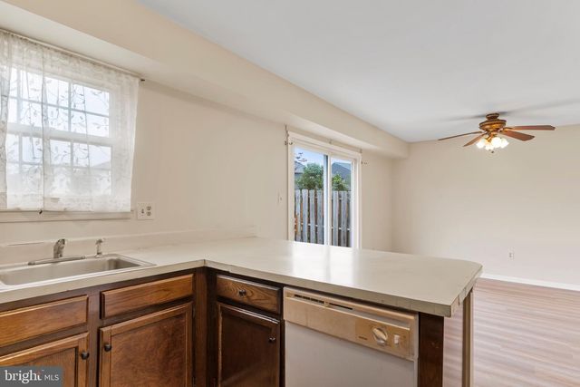 6153 SPRING KNOLL DR, Harrisburg, PA 17111