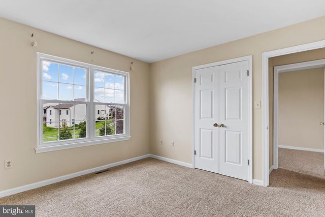 6153 SPRING KNOLL DR, Harrisburg, PA 17111