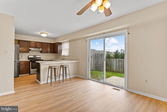 6153 SPRING KNOLL DR, Harrisburg, PA 17111