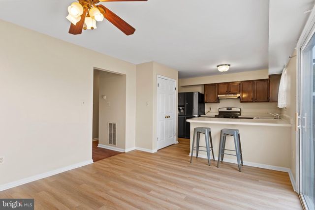 6153 SPRING KNOLL DR, Harrisburg, PA 17111