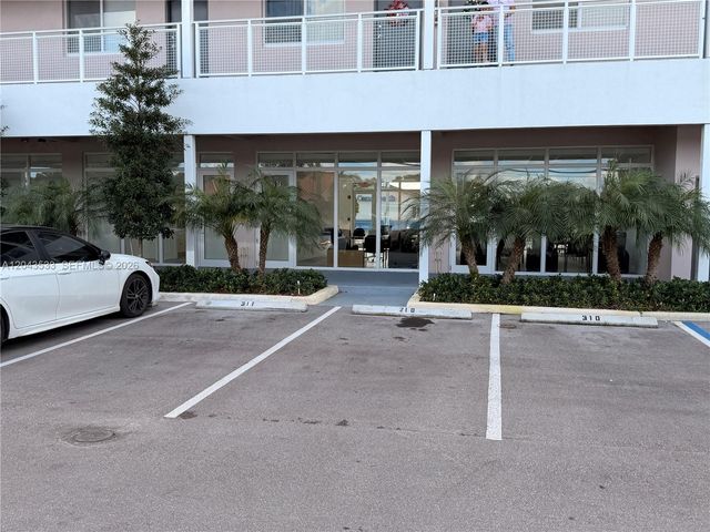 665 E 49 Street, Hialeah, FL 33013