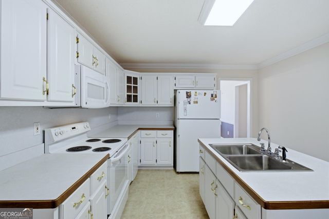 190 Cambridge Way, Covington, GA 30016