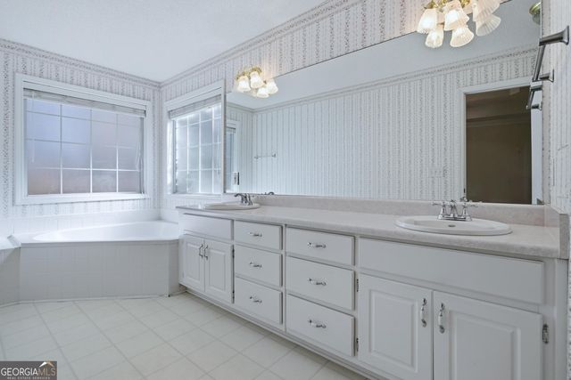 190 Cambridge Way, Covington, GA 30016