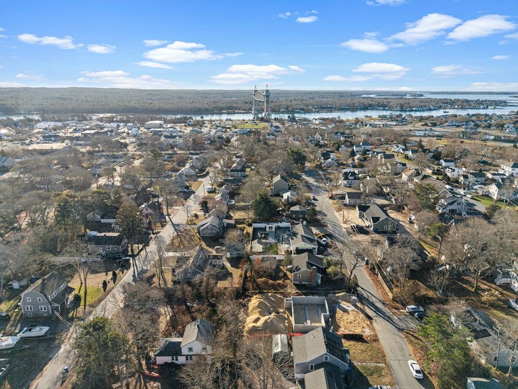 40-A Lafayette Ave, Bourne, MA 02532