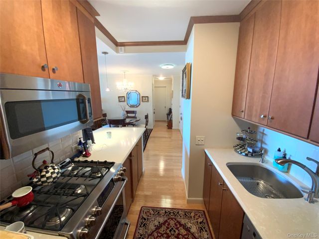 26910 Grand Central Parkway 19Y, Floral Park, NY 11005