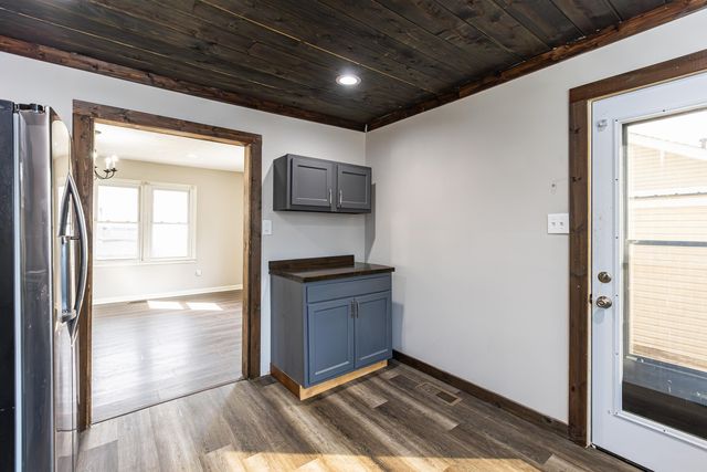 177 Cleveland Avenue, Versailles, KY 40383