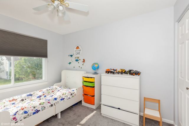 724 Wildflower Circle, Naperville, IL 60540