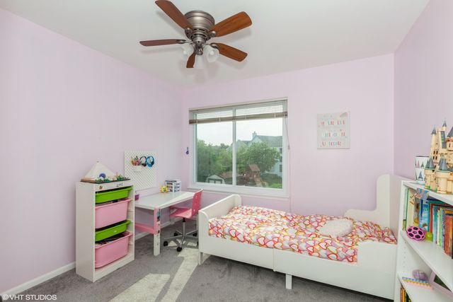 724 Wildflower Circle, Naperville, IL 60540