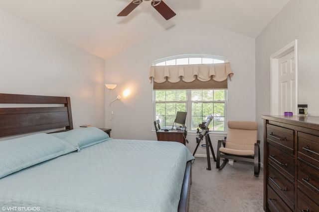 724 Wildflower Circle, Naperville, IL 60540