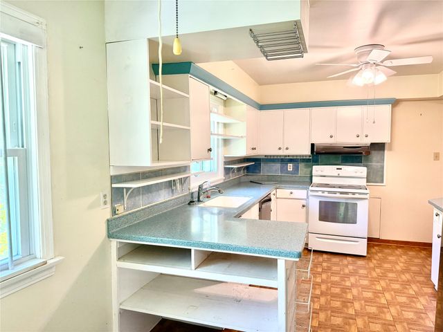 4607 HIGHVIEW Boulevard, Erie, PA 16509