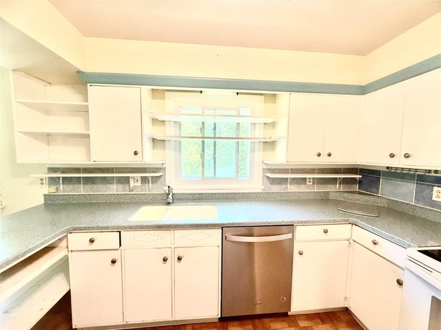 4607 HIGHVIEW Boulevard, Erie, PA 16509