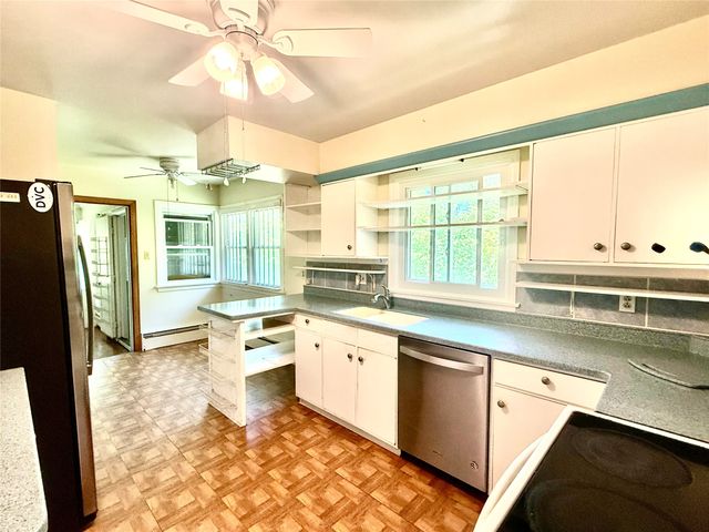 4607 HIGHVIEW Boulevard, Erie, PA 16509