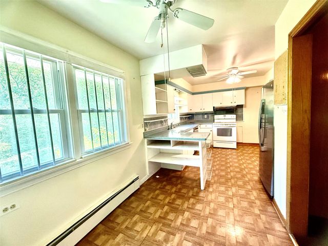 4607 HIGHVIEW Boulevard, Erie, PA 16509