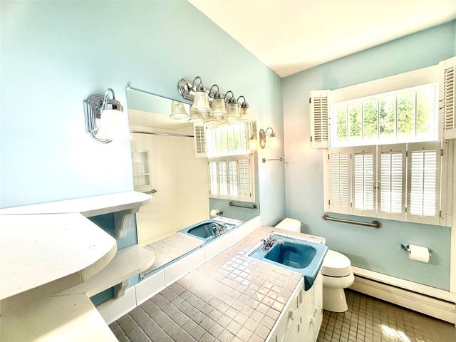 4607 HIGHVIEW Boulevard, Erie, PA 16509