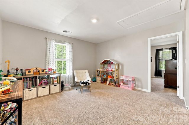 3103 Winesap Drive, Dallas, NC 28034