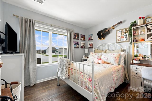 3103 Winesap Drive, Dallas, NC 28034