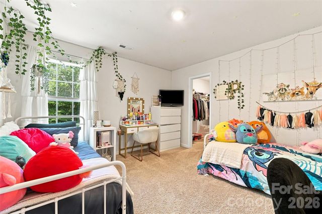 3103 Winesap Drive, Dallas, NC 28034