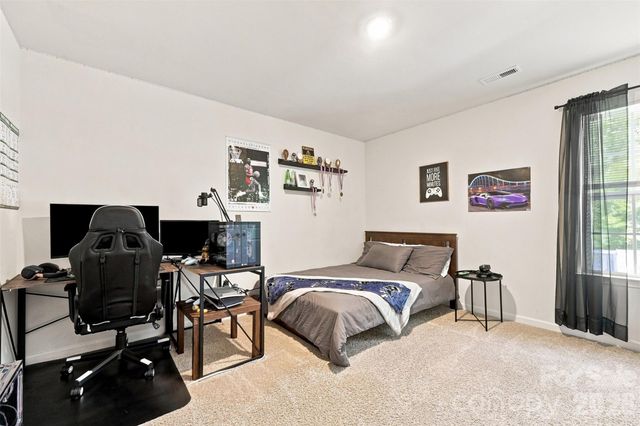 3103 Winesap Drive, Dallas, NC 28034