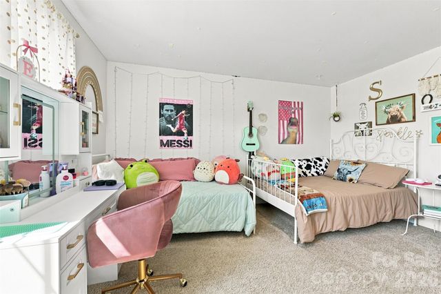 3103 Winesap Drive, Dallas, NC 28034