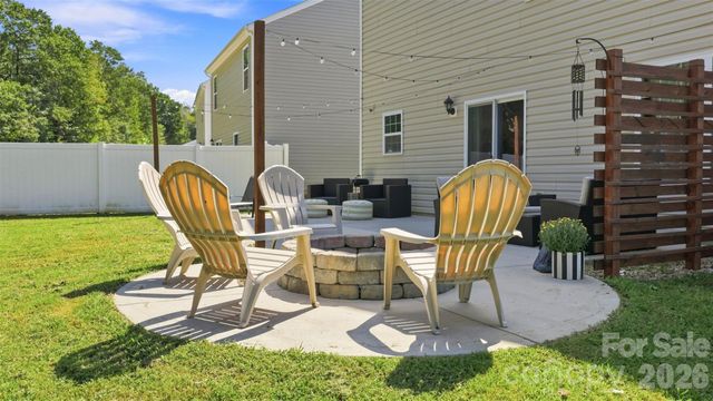 3103 Winesap Drive, Dallas, NC 28034