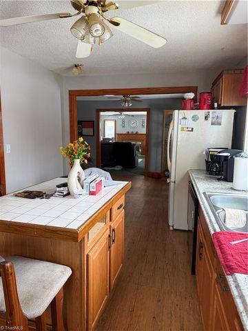 1720 Fisher Ferry Street, Thomasville, NC 27360