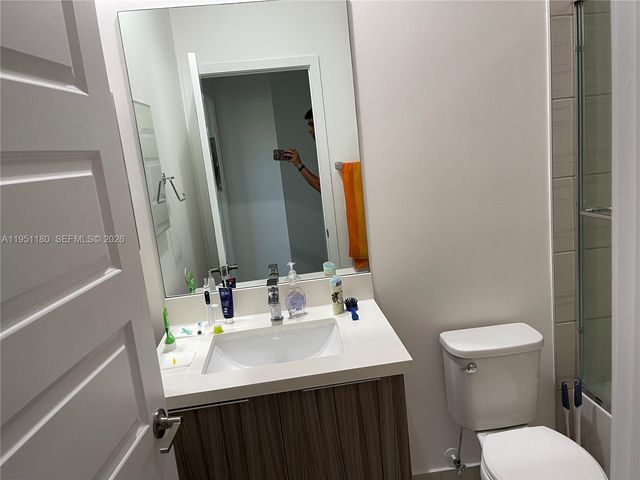 8860 NW 103rd Ave 8860, Doral, FL 33178