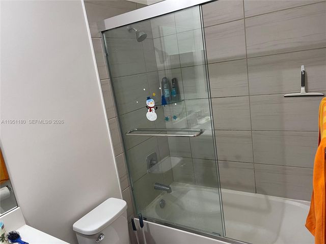 8860 NW 103rd Ave 8860, Doral, FL 33178