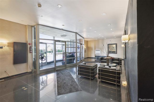 8200 E Jefferson Avenue 209, Detroit, MI 48214