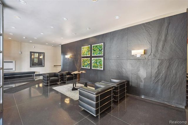 8200 E Jefferson Avenue 209, Detroit, MI 48214