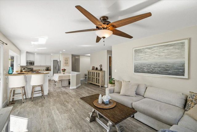 11195 Ringtail Rd, Penn Valley, CA 95946