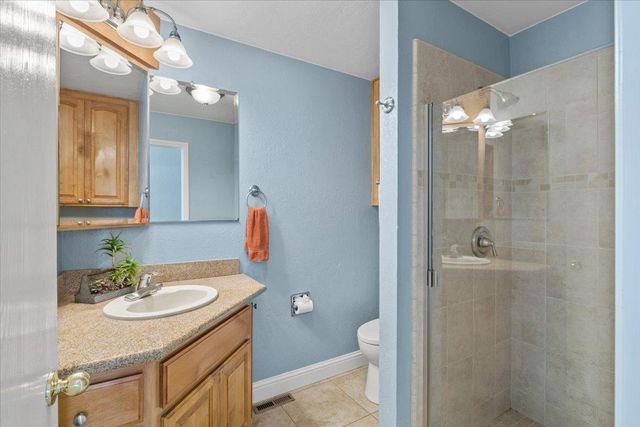 11195 Ringtail Rd, Penn Valley, CA 95946