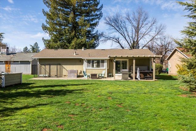 11195 Ringtail Rd, Penn Valley, CA 95946