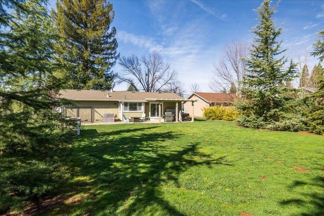 11195 Ringtail Rd, Penn Valley, CA 95946