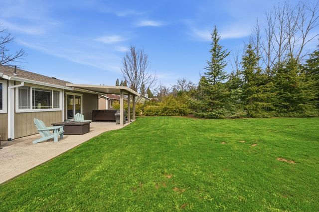 11195 Ringtail Rd, Penn Valley, CA 95946