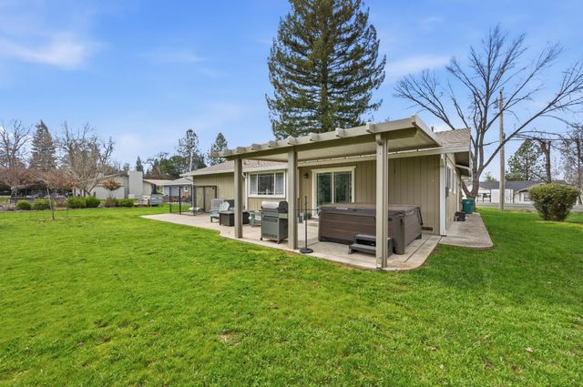 11195 Ringtail Rd, Penn Valley, CA 95946