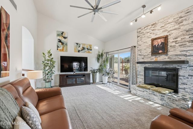 2290 W Catalpa Road, Tucson, AZ 85742