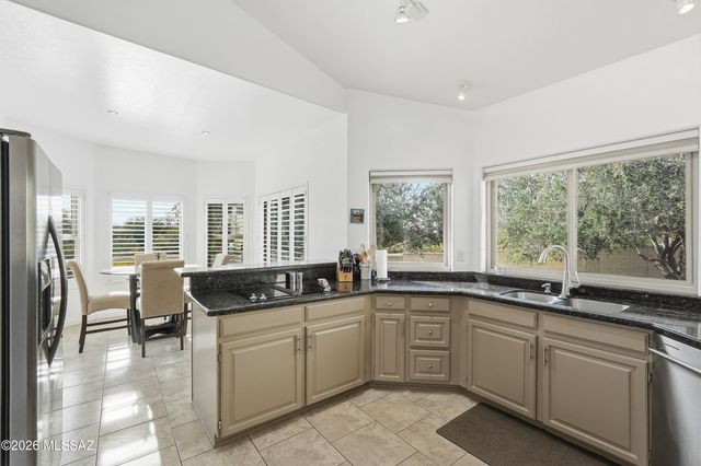 2290 W Catalpa Road, Tucson, AZ 85742