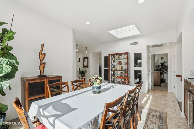 2290 W Catalpa Road, Tucson, AZ 85742